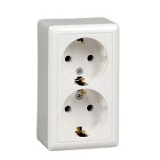 ХИТ Розетка двойная наружная белая с заземлением без шторок изолирующая пластина 16А 250В